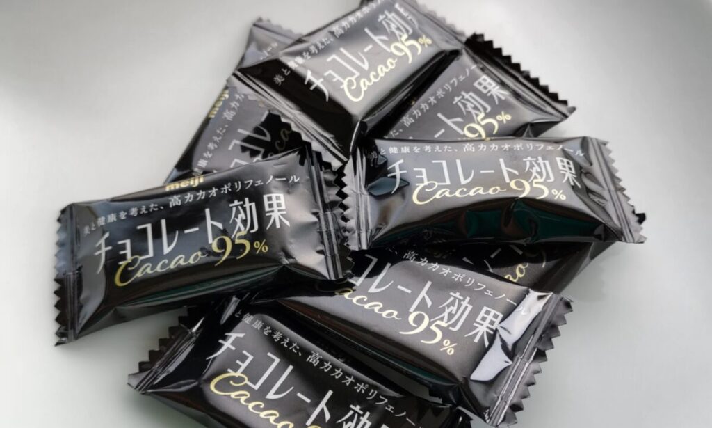 チョコレート効果カカオ95パーセントがたくさん置いてある画像