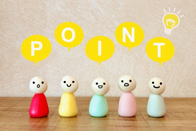 5つの人形から「POINT」の文字が吹き出しで出ている画像